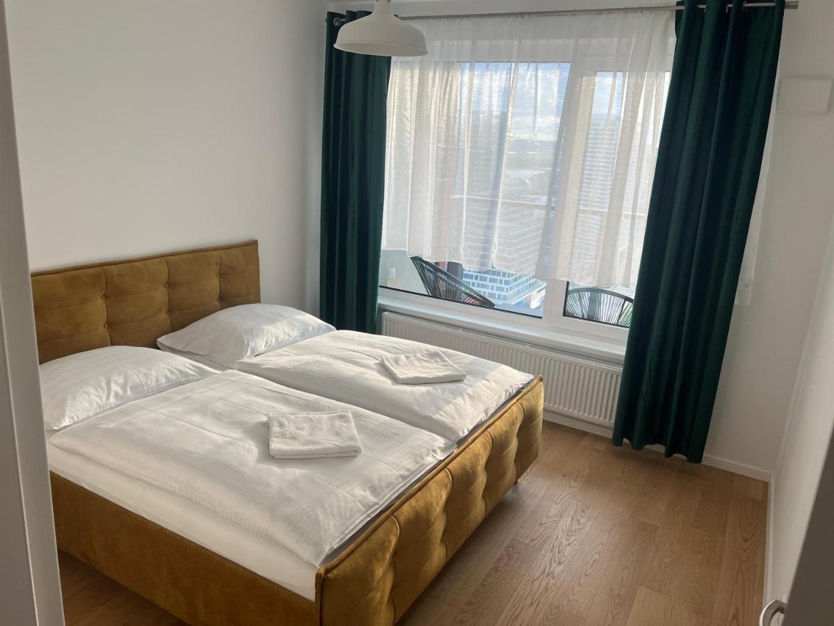 ברטיסלאבה New Downtown Apartment Couple Minute From The Old Town מראה חיצוני תמונה