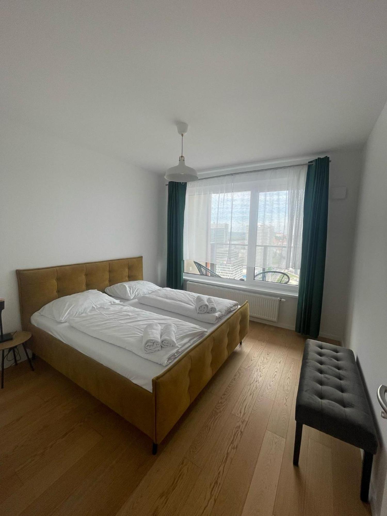 ברטיסלאבה New Downtown Apartment Couple Minute From The Old Town מראה חיצוני תמונה