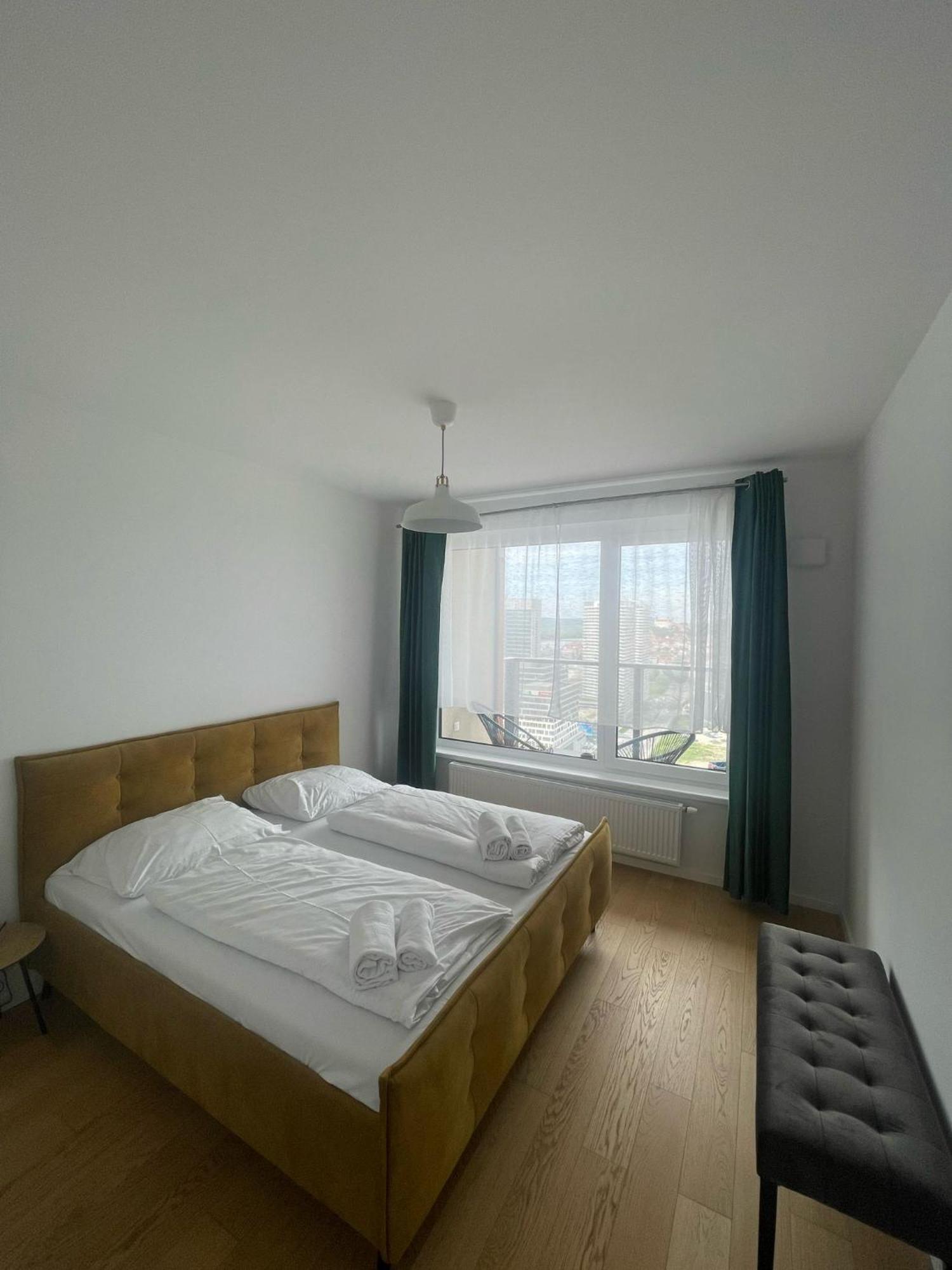 ברטיסלאבה New Downtown Apartment Couple Minute From The Old Town מראה חיצוני תמונה